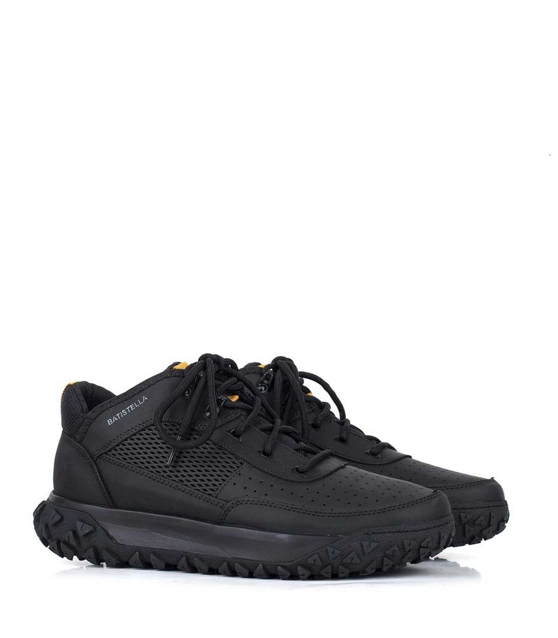 Zapatillas-trekking-de-cuero-con-puntera-cocida-en-negro.jpg
