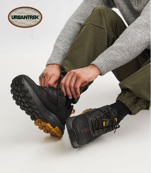 Zapatillas trekking de hombre en cuero y tela negra