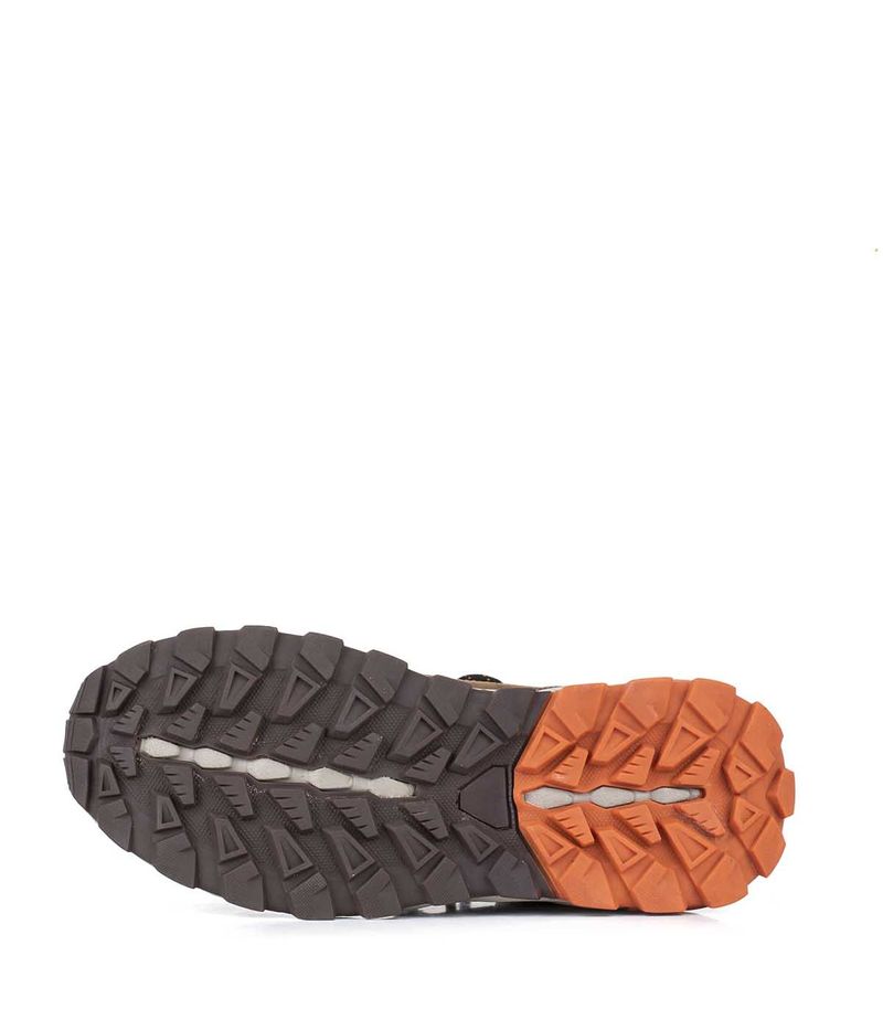 Zapatilla-botita-trekking-en-cuero-marron.jpg