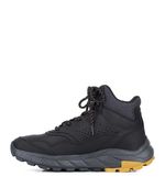 Zapatilla-botita-trekking-en-cuero-negro.jpg