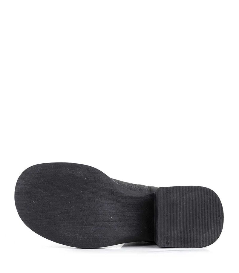 Bota-corta-de-cuero-negro-con-plataforma.jpg