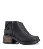 Bota-corta-de-cuero-negro-con-plataforma.jpg