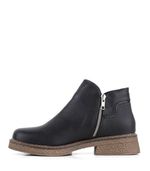 Bota-corta-clasica-de-cuero-negro.jpg