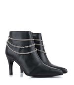 Botas-de-vestir-de-cuero-negras-con-taco-fino-y-cadenas.jpg