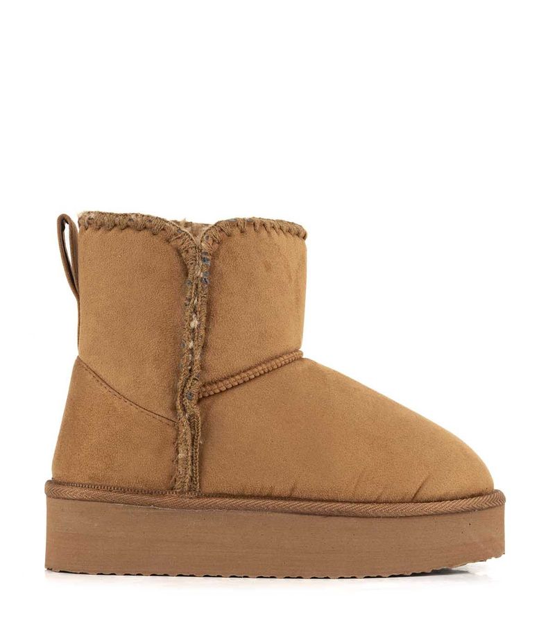 Pantubotas-de-gamuza-con-plataforma-color-suela.jpg