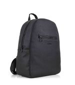 Mochila-negra-de-simil-cuero-con-bolsillo-frontal.jpg