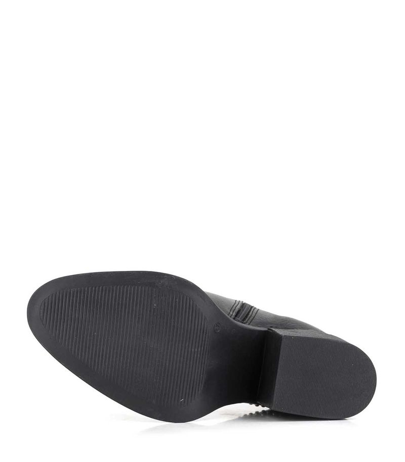 Bota-de-vestir-negra-en-cuero-con-taco-y-tachas.jpg