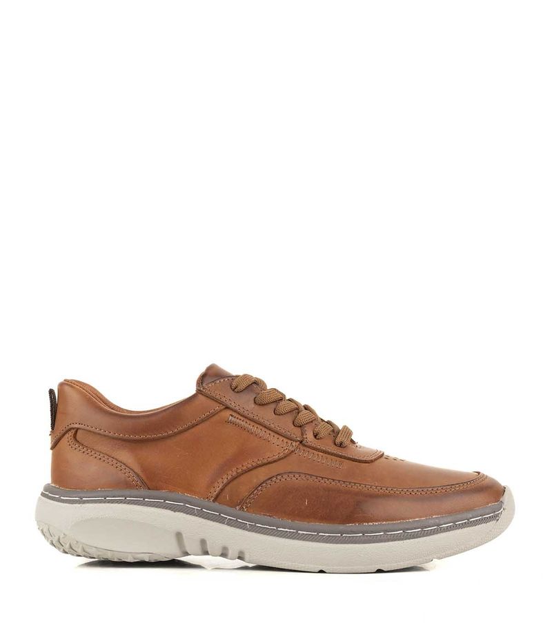 Confort-acordonados-en-cuero-marron.jpg