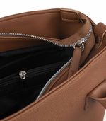 Cartera-clasica-suela-en-simil-cuero-con-correa-desmontable.jpg