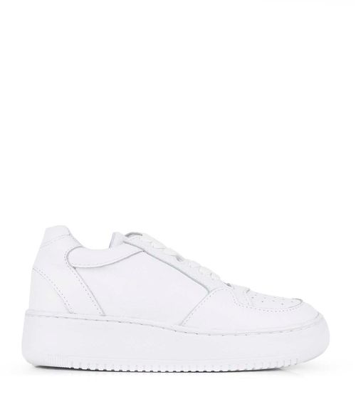Zapatillas urbanas de cuero blanco