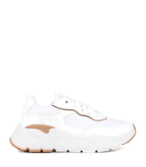 Zapatilla urbana con base chunky