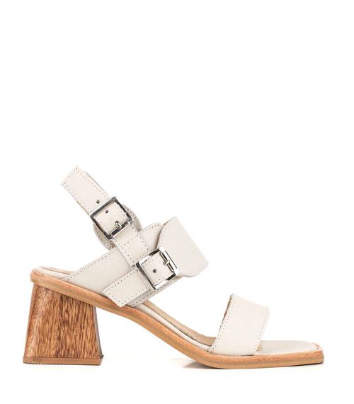 Sandalia de cuero con taco ancho