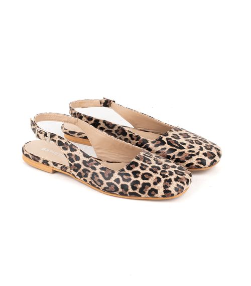 Sandalia baja de cuero animal print