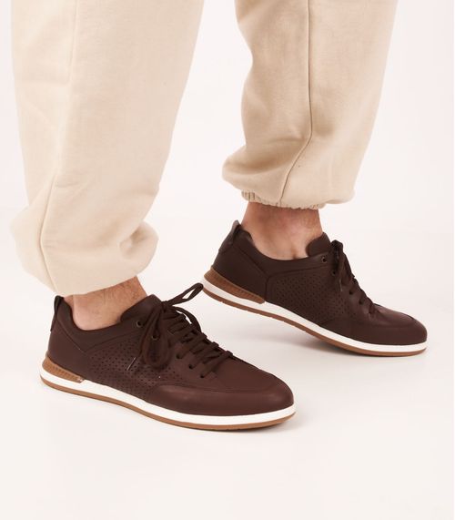 Zapatillas urbanas acordonadas de cuero