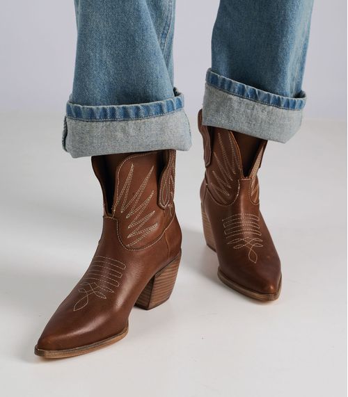 Botas cortas texanas de cuero