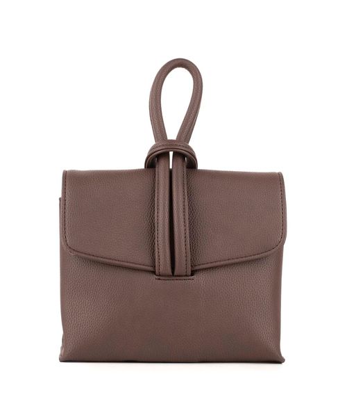 Cartera de simil cuero con solapa