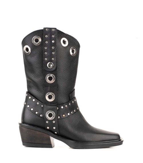 Bota texana de cuero con tachas y arandelas